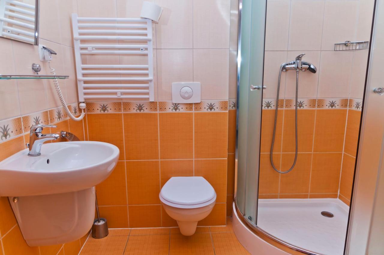Palacyk Lakomin Hotel Lubiszyn Ngoại thất bức ảnh