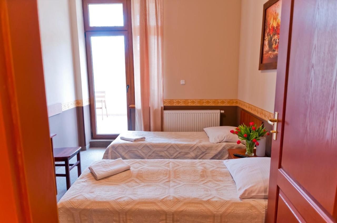 Palacyk Lakomin Hotel Lubiszyn Ngoại thất bức ảnh