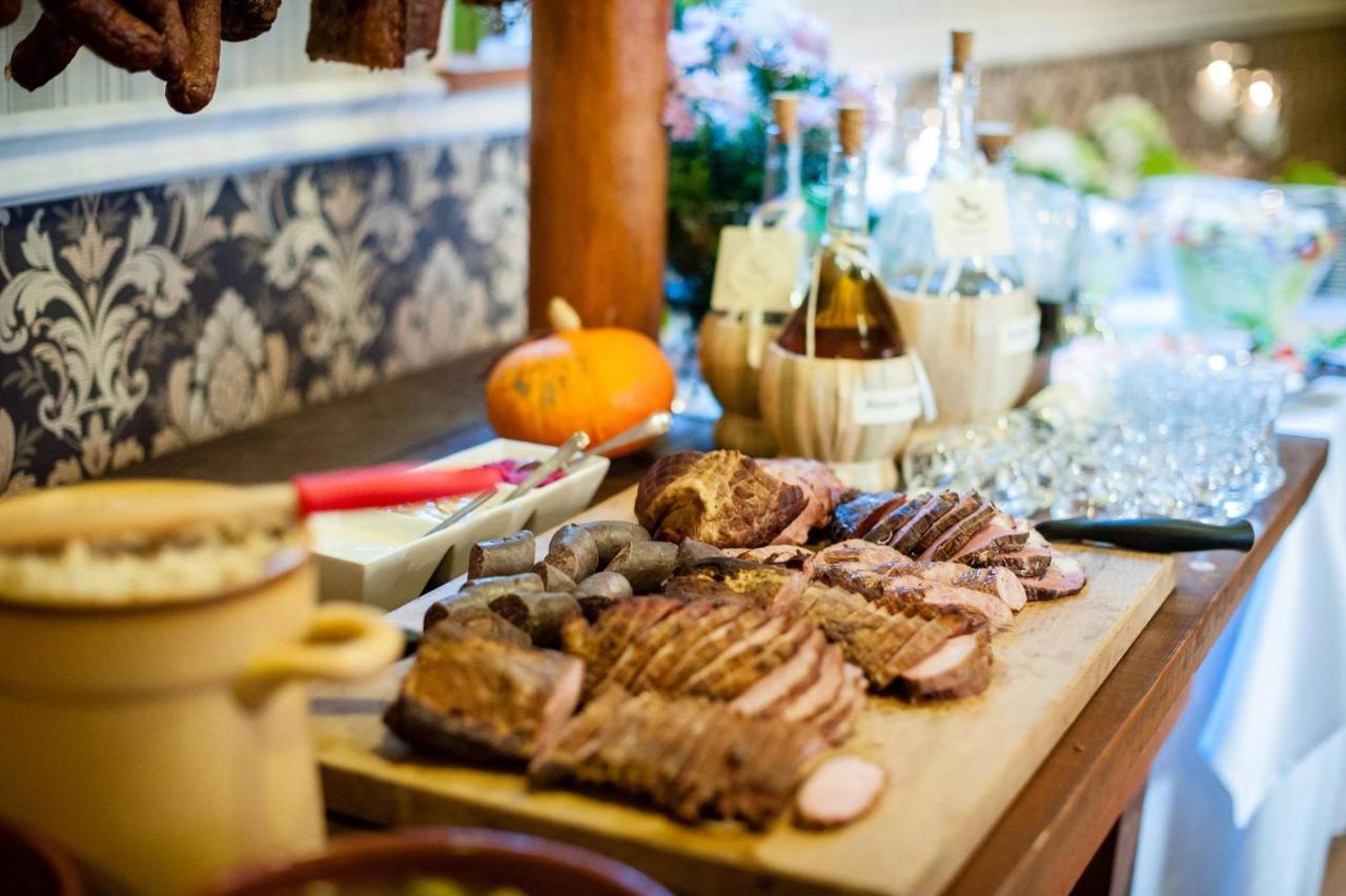 Palacyk Lakomin Hotel Lubiszyn Ngoại thất bức ảnh